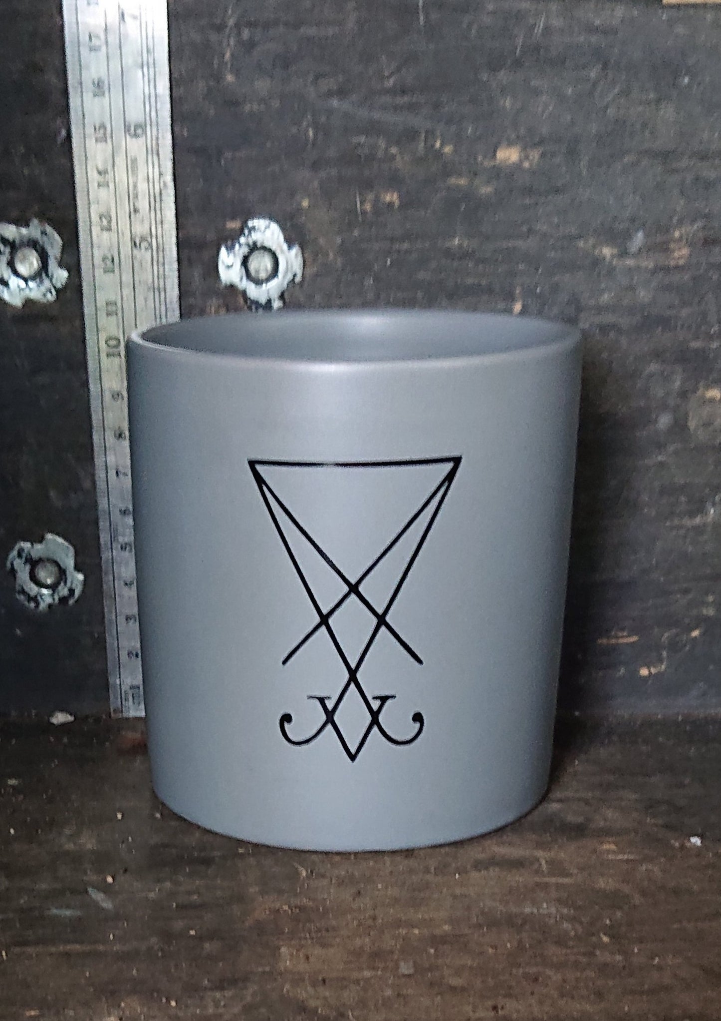 Sigil of Lucifer ⛧ Black on Grey