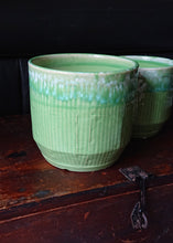 Load image into Gallery viewer, Light Green Blue Drip 17cm

